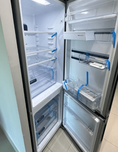 DB44S aberta freezer e refrigerador